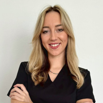 Lékař MUDr. Natálie Sofie Fenclová -  plastikarichtr.cz